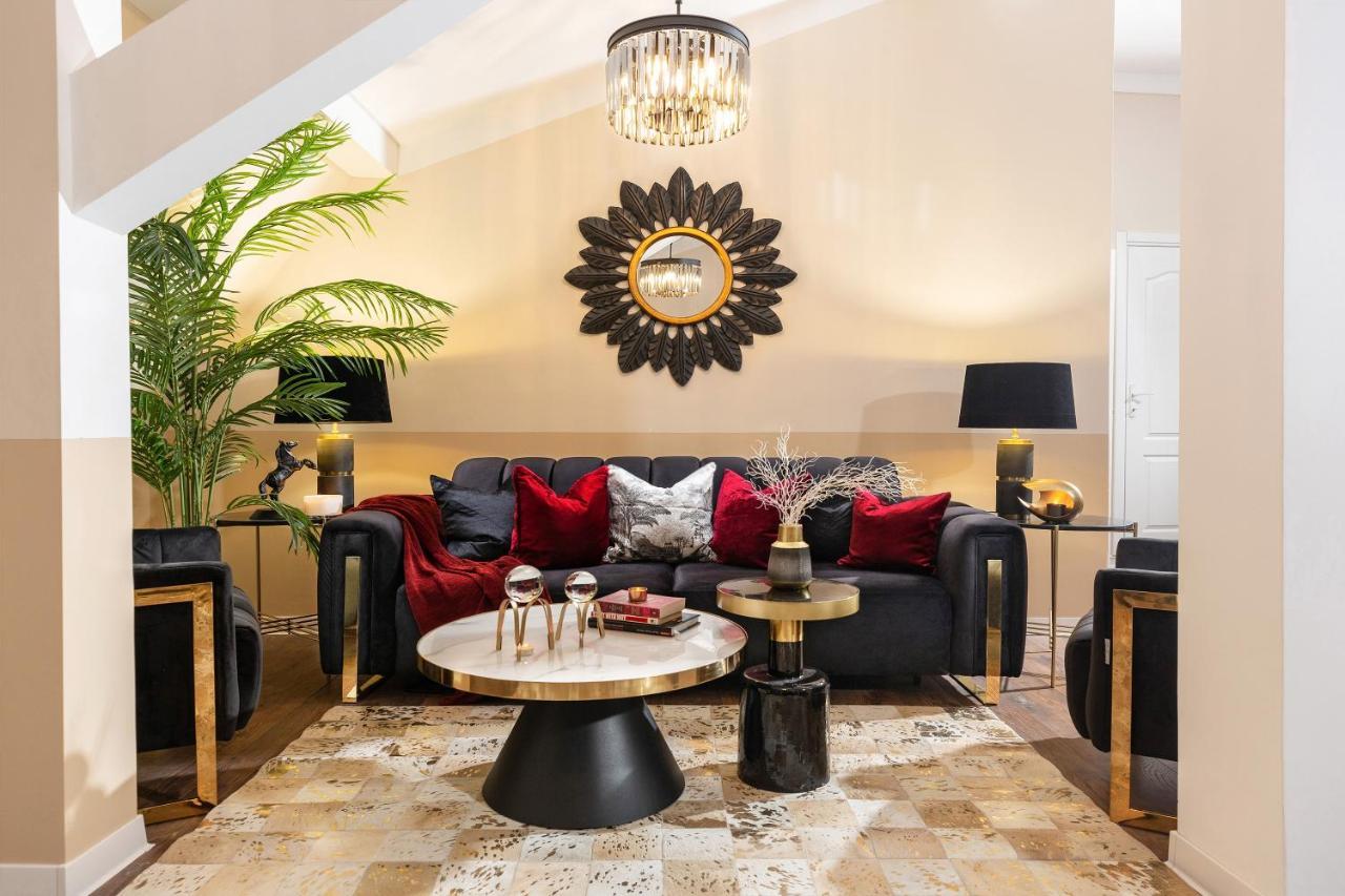 Apartment Qult - Invictus Bucharest