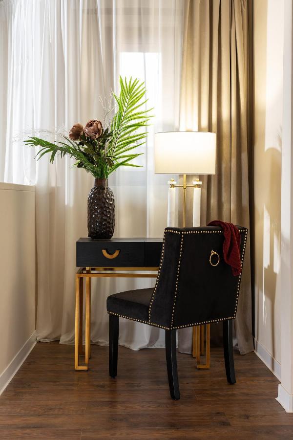Apartment Qult - Invictus Bucharest